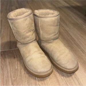 UGG Classic Short Boot Tan
